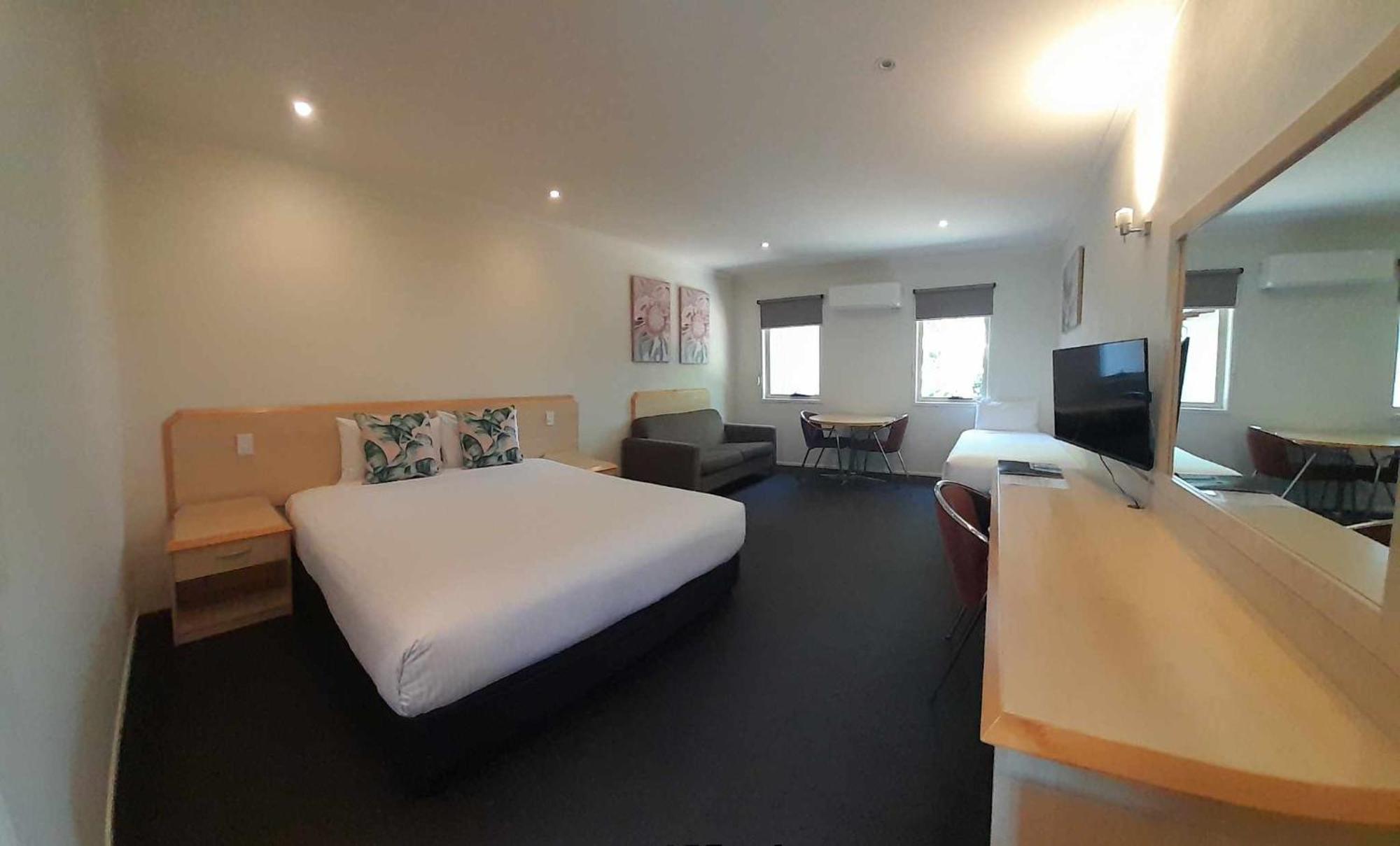 Red Bridge Motor Inn Woombye Esterno foto