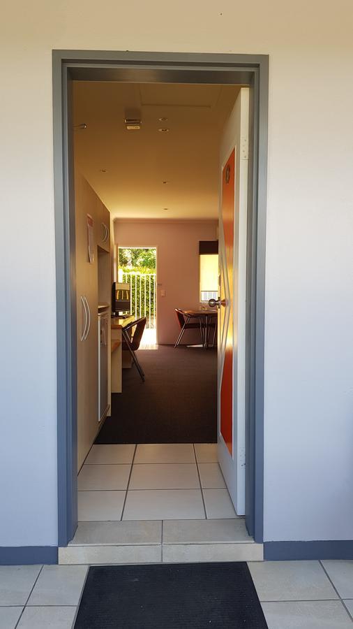 Red Bridge Motor Inn Woombye Esterno foto