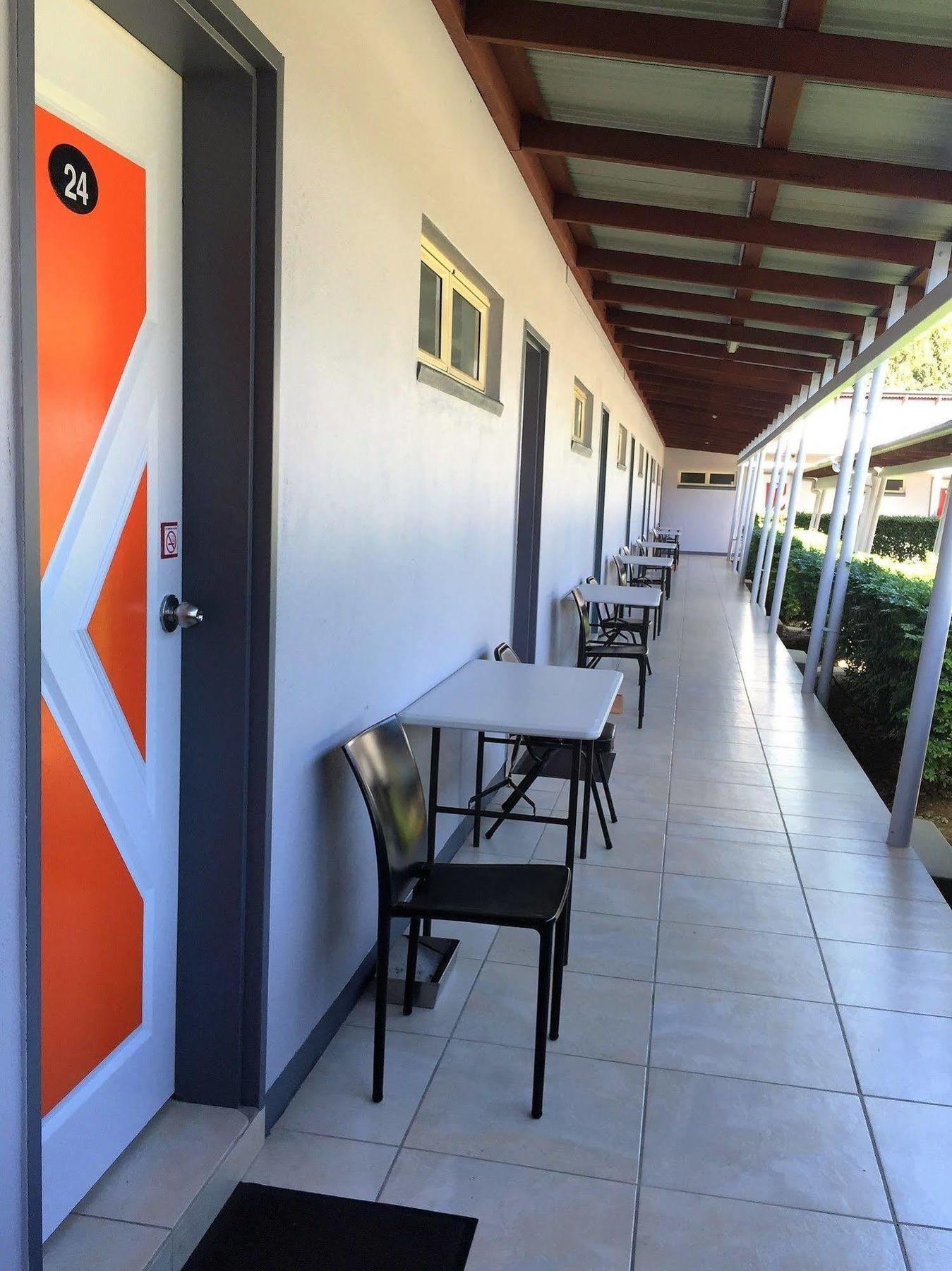 Red Bridge Motor Inn Woombye Esterno foto